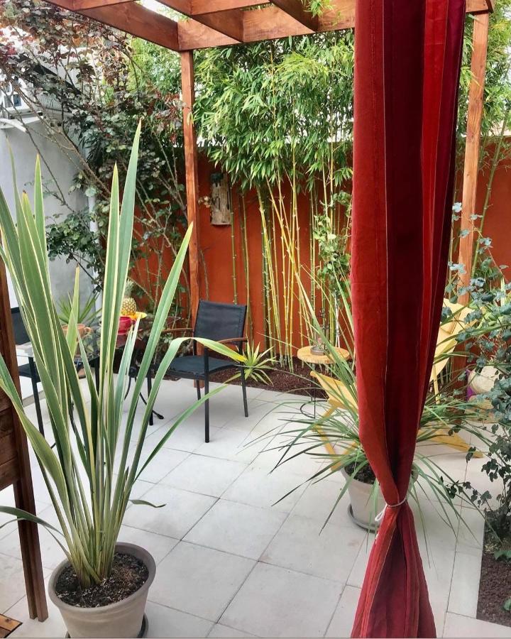 Mon Petit Bali Bed & Breakfast Maussane les Alpilles Bagian luar foto