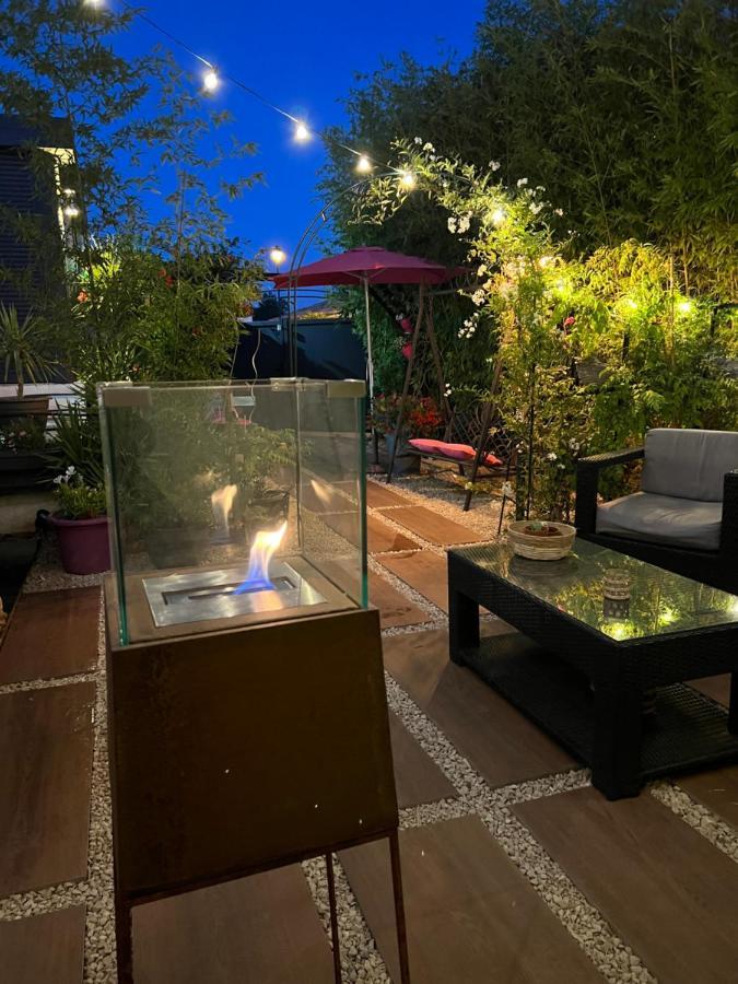 Mon Petit Bali Bed & Breakfast Maussane les Alpilles Bagian luar foto