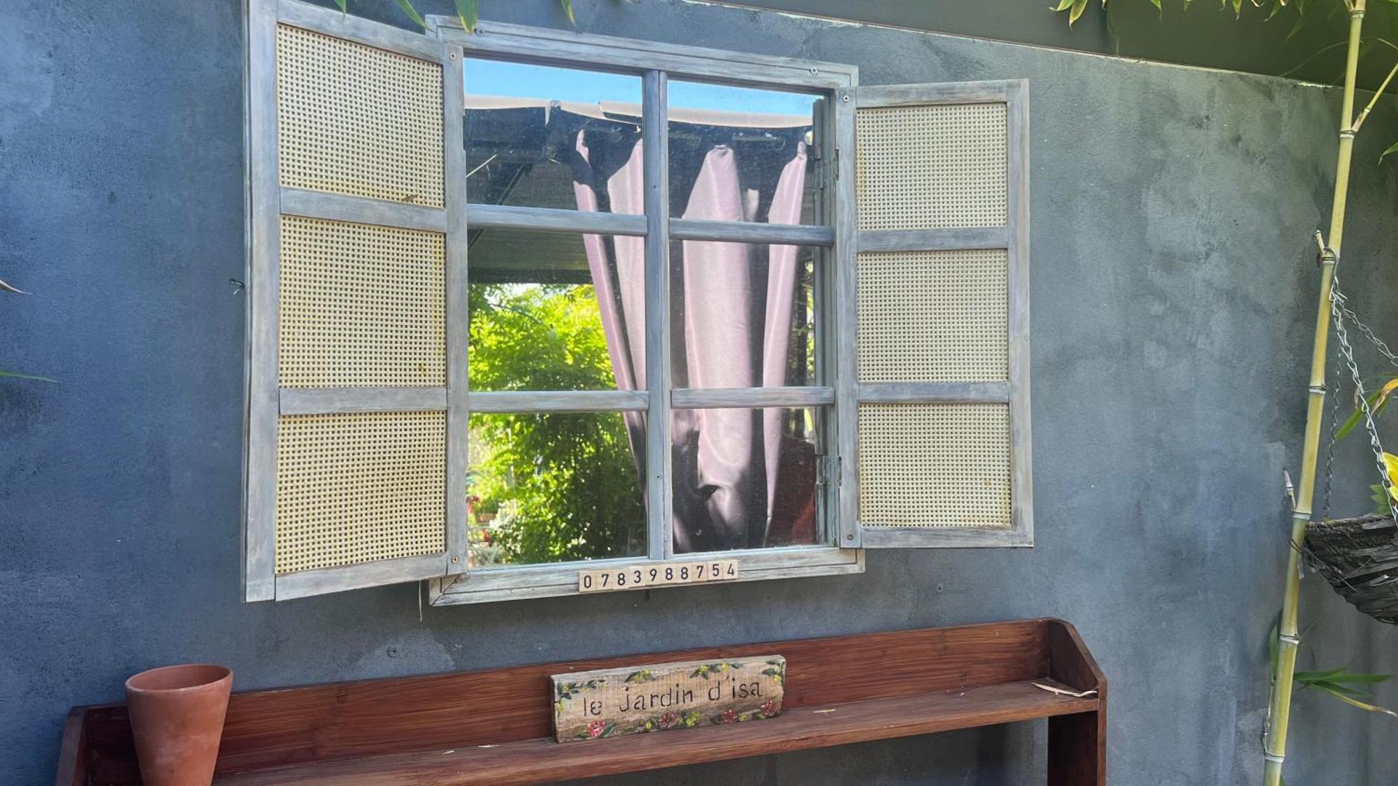 Mon Petit Bali Bed & Breakfast Maussane les Alpilles Bagian luar foto